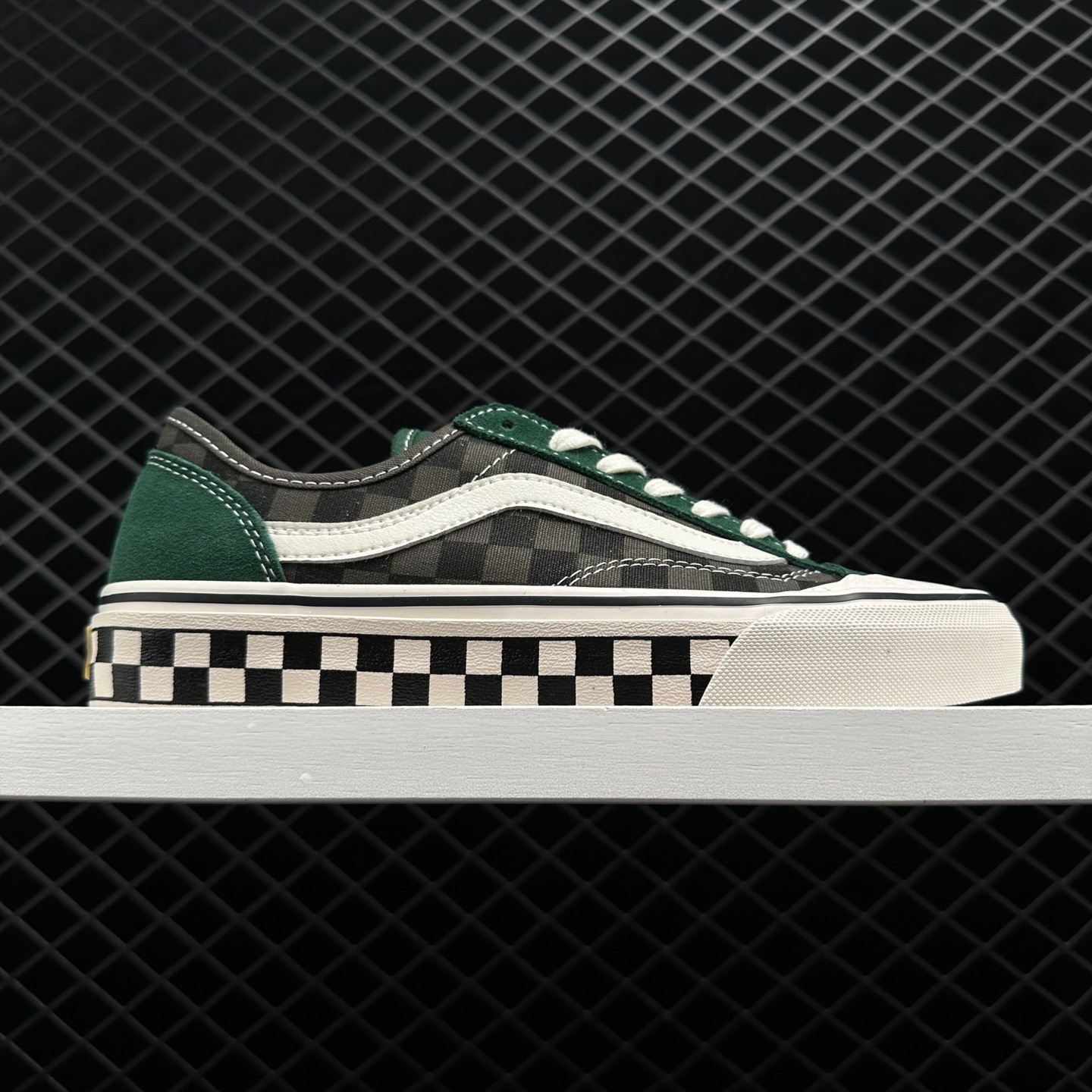 Vans Style 136 VR3 Green VN0A4BX9ACW | Classic Skate Shoes
